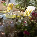 Apartamento Mit Wasserblick By Interhome